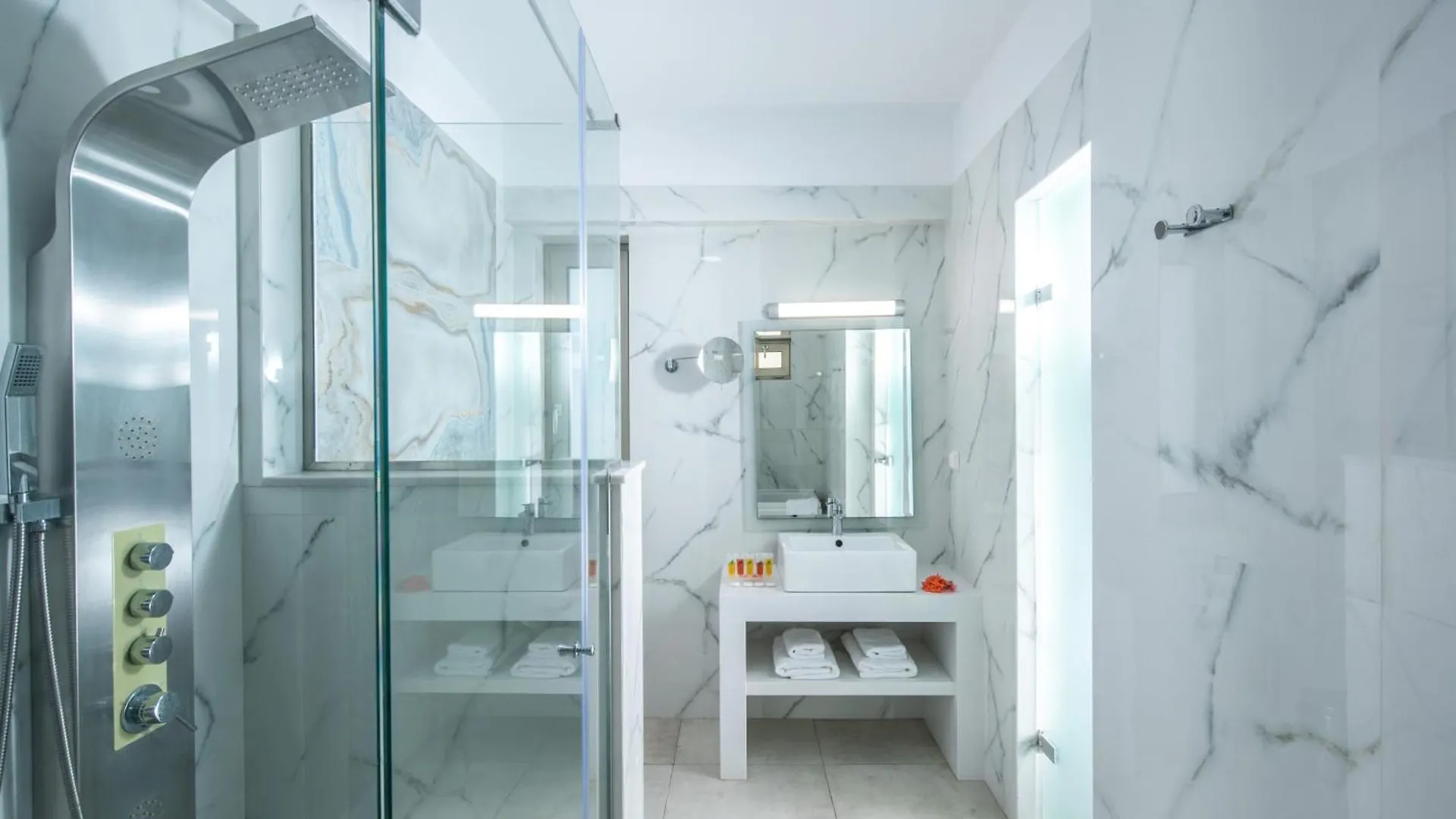 Rethymno Mare & Water Park Hotel  Rethymno (Crete)